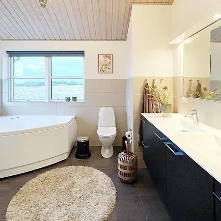 בית נופש 5 Star Holiday Home In Lokken